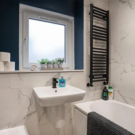 Modern 2Bed Apartment-Free Parking Эдинбург Экстерьер фото